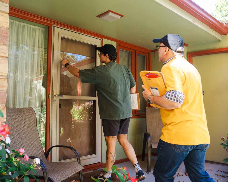 Canvassing knocking doors